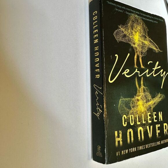 Verity by Colleen Hoover paperback - Picture 6 of 6